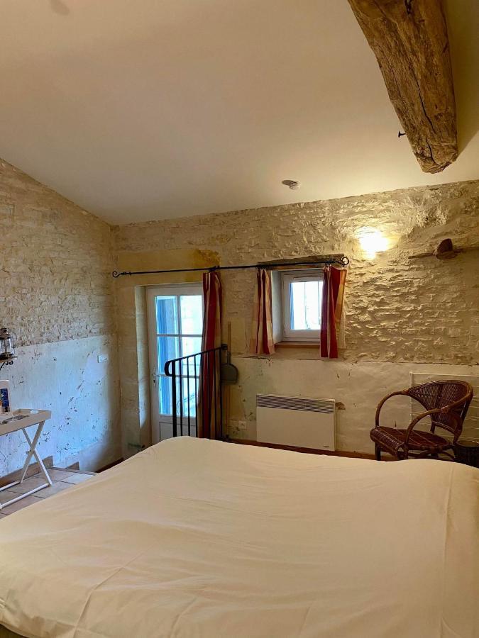 Domaine De La Laigne - Spa Asnieres-la-Giraud Екстер'єр фото