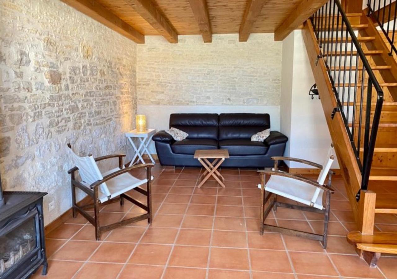 Domaine De La Laigne - Spa Asnieres-la-Giraud Екстер'єр фото