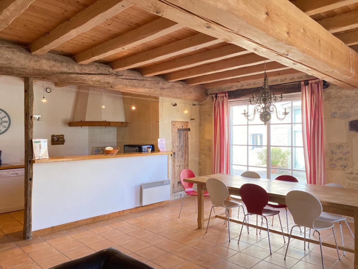 Domaine De La Laigne - Spa Asnieres-la-Giraud Екстер'єр фото