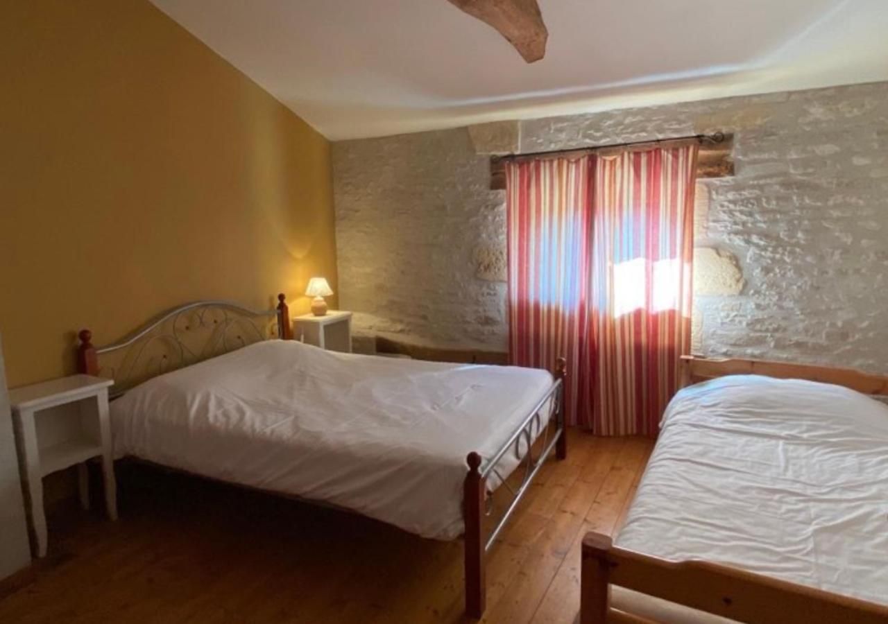 Domaine De La Laigne - Spa Asnieres-la-Giraud Екстер'єр фото